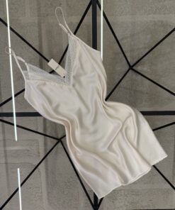 Feeling Etam - Blanc - 
Nuisette courte satinée
