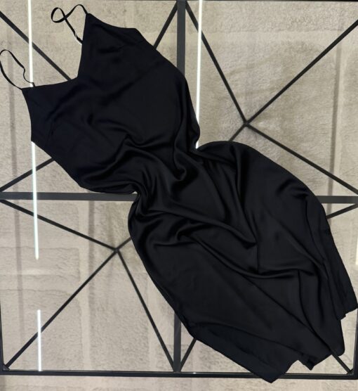 Nuisette longue en satin " noir "