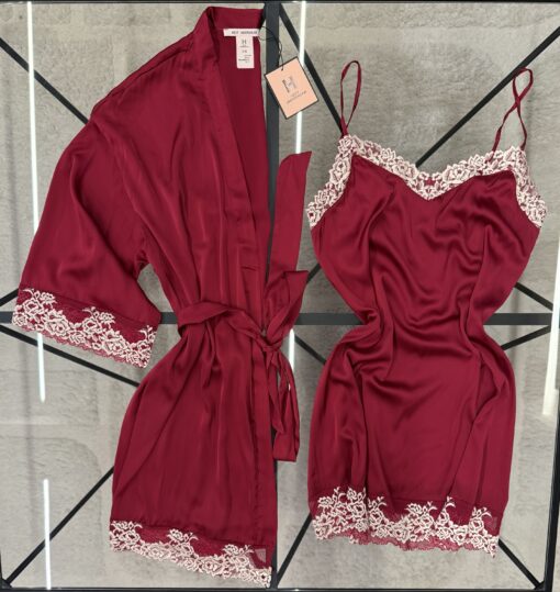 Ensemble nuisette peignoir en satin " Bordeaux "