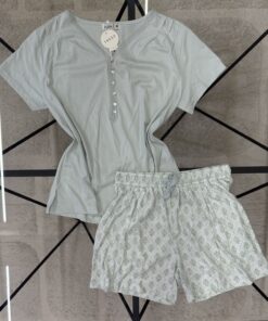 Alternative view of Pyjama short haut demi manche " Vert "