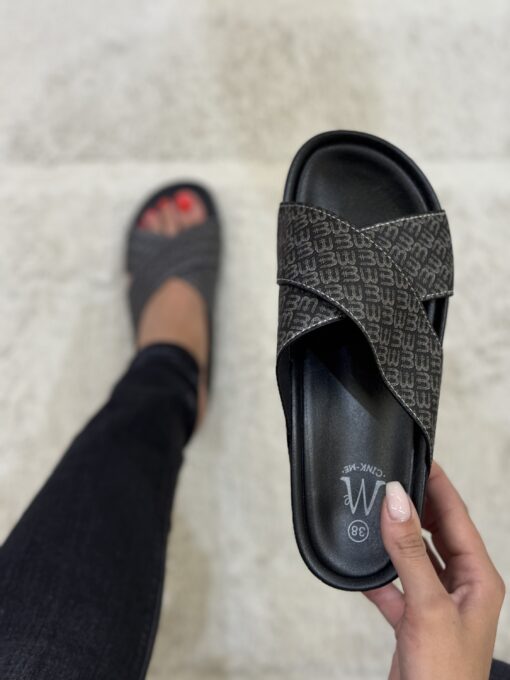 Mule " Brown "
