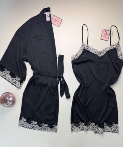 Ensemble nuisette peignoir en satin " Noir "