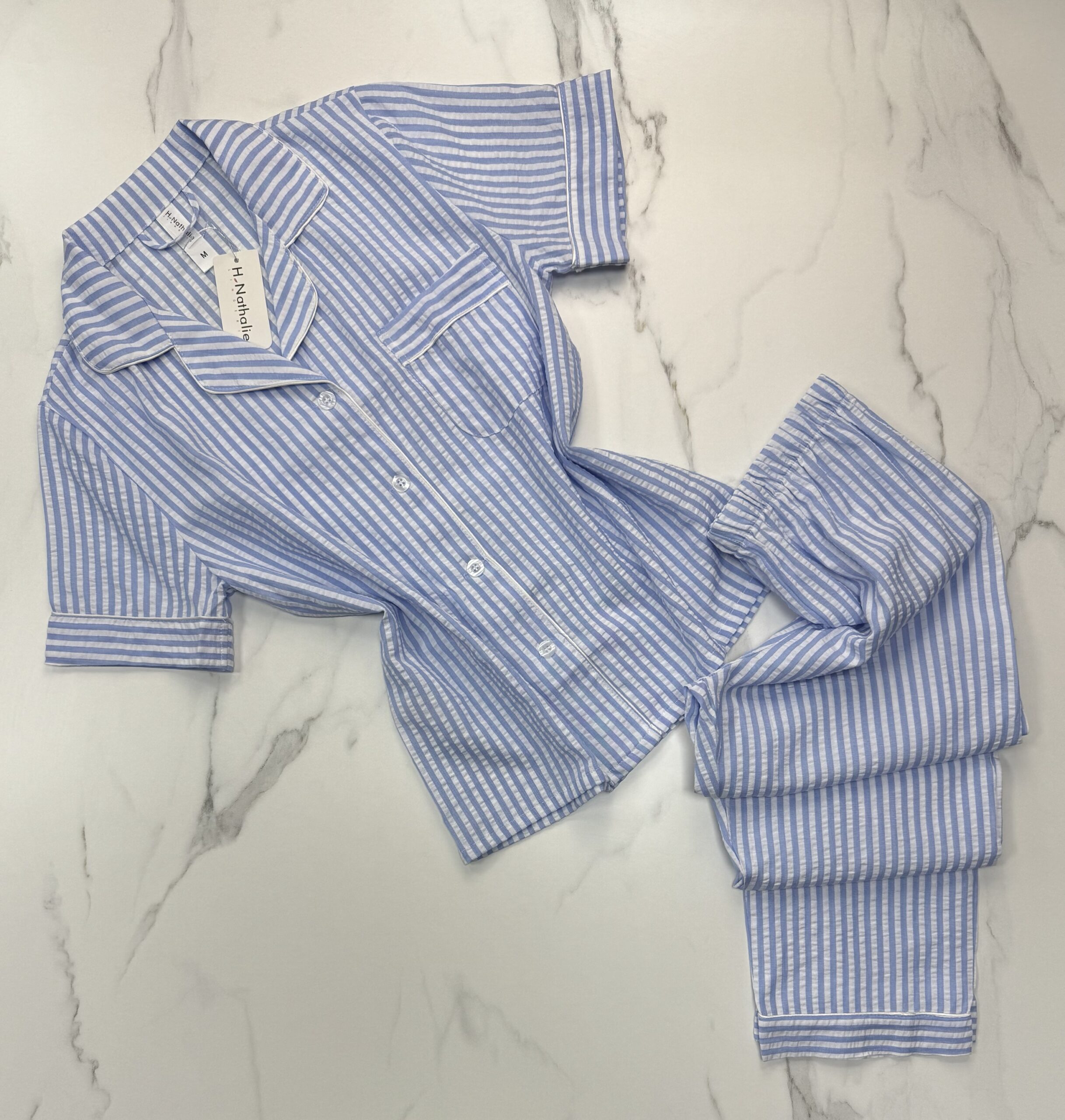 Pyjama boutonné haut demi manche en lin- Bleu à rayures -