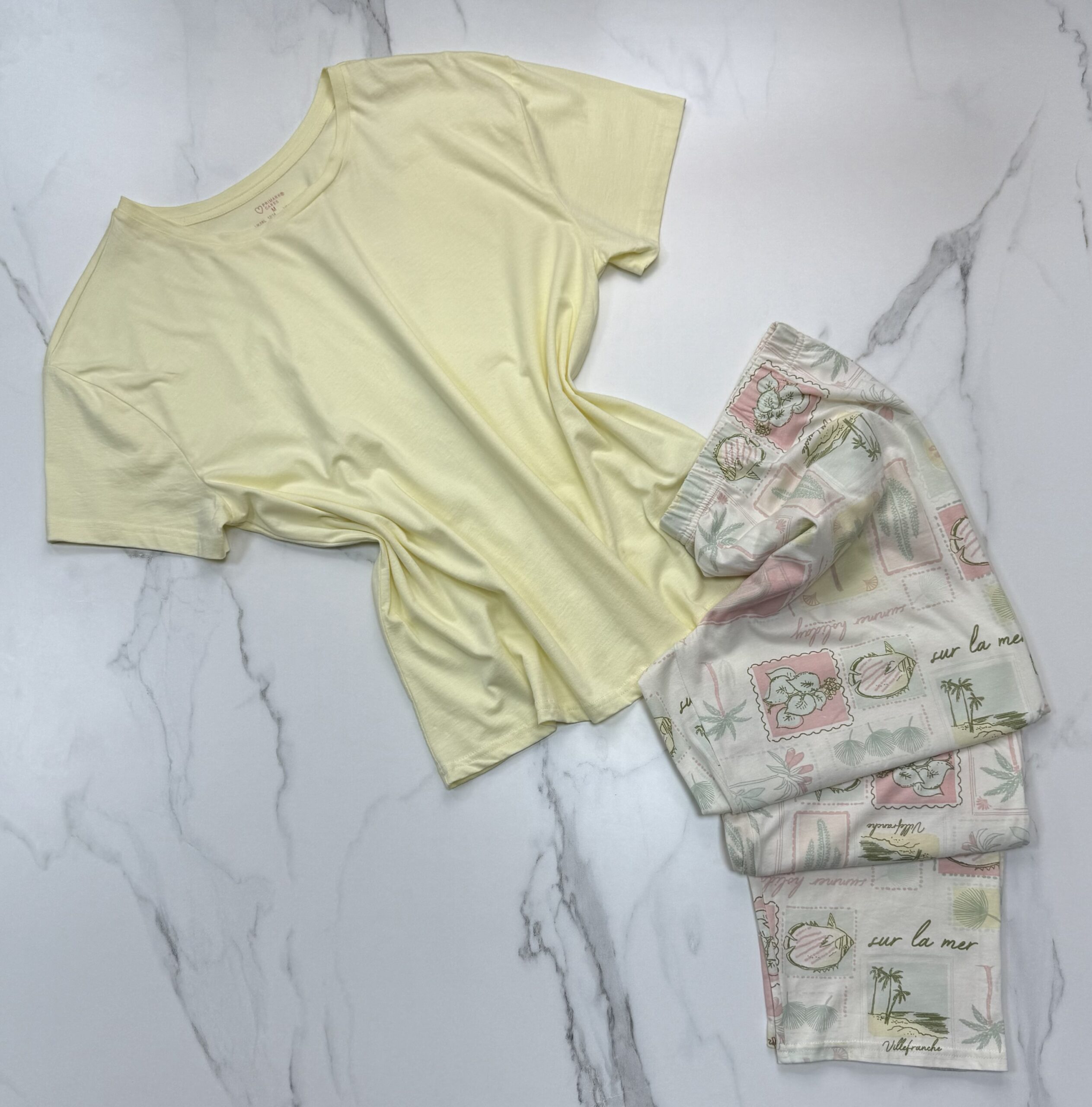 Pyjama haut demi manche pantalon primark " à motifs "