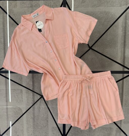 Pyjama short haut demi manche  boutonnée " Rose "
