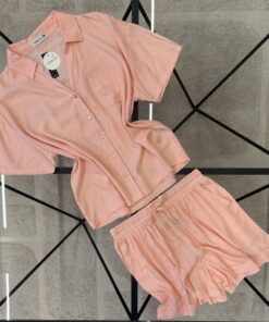 Alternative view of Pyjama short haut demi manche  boutonnée " Rose "