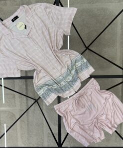 Alternative view of Pyjama short boutonnée " Rose "