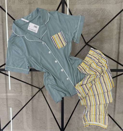 Pyjama pantalon boutonné " Vert "