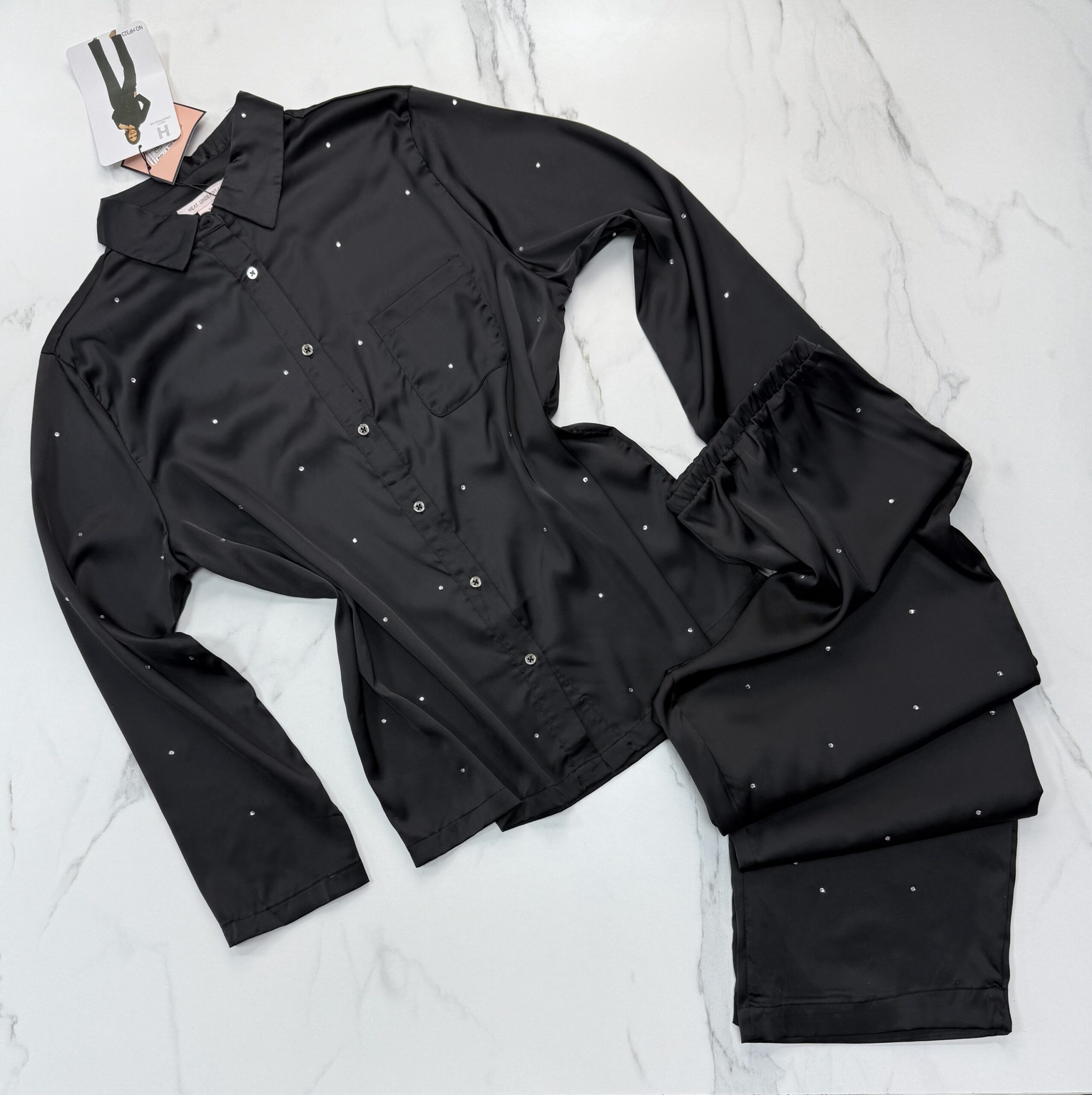 Pyjama Boutonnée en satin perlé " Noir "