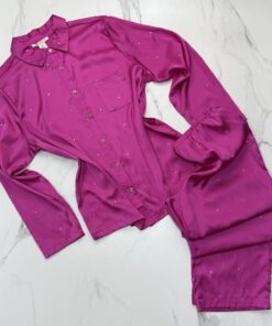 Pyjama Boutonnée en satin perlé " Fushia "