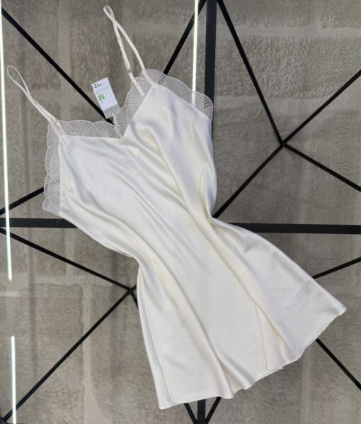 Nuisette Primark en satin " écru "