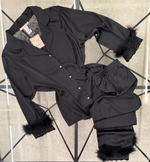 Pyjama manche longue boutonnée en satin "Noir"