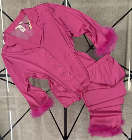 Pyjama manche longue boutonnée en satin "Fushia"