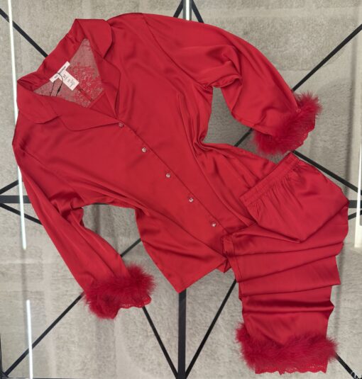 Pyjama manche longue boutonnée en satin "Rouge"