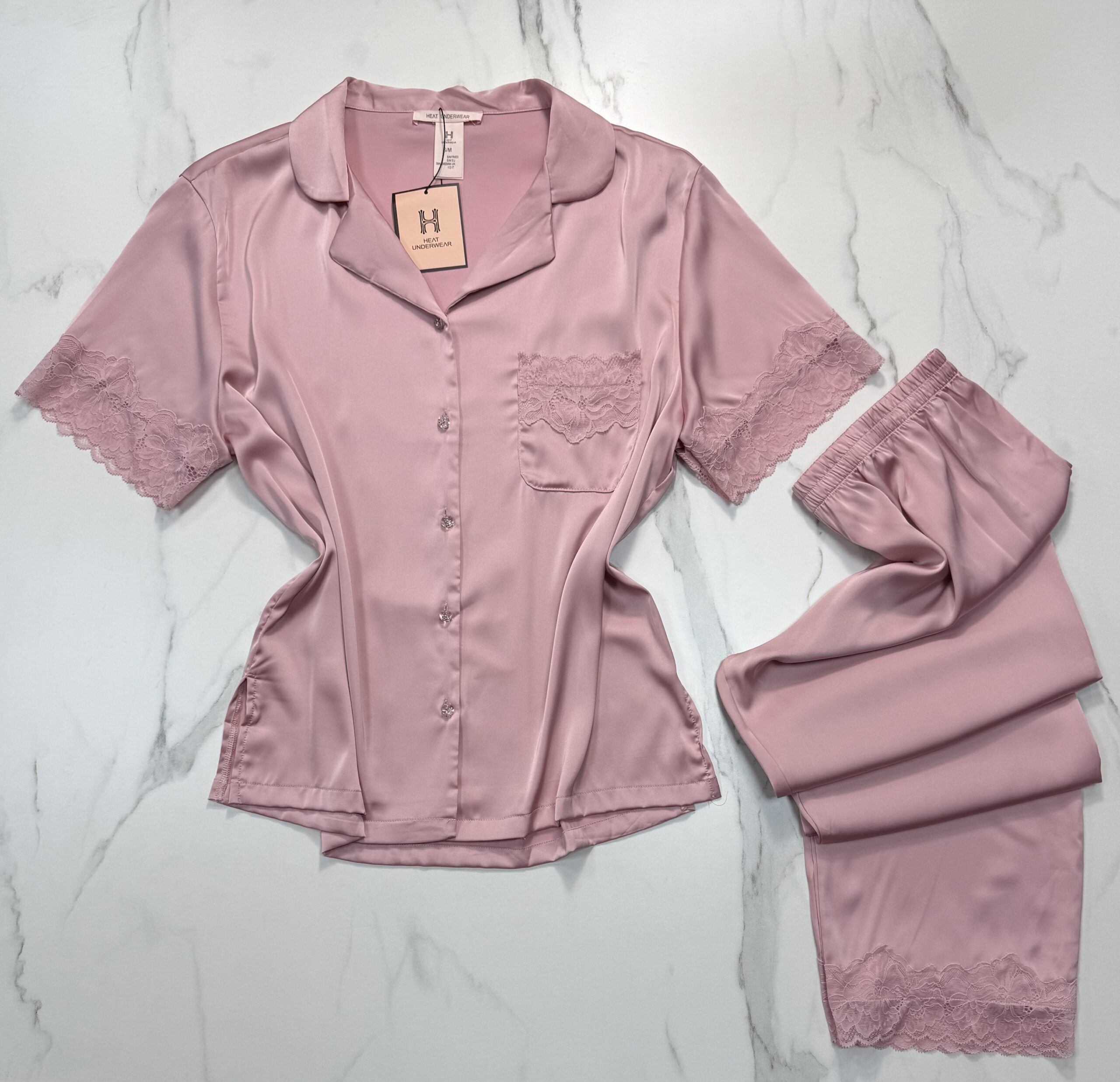 Pyjama boutonnée demi manche en satin "Rose" – Image 2