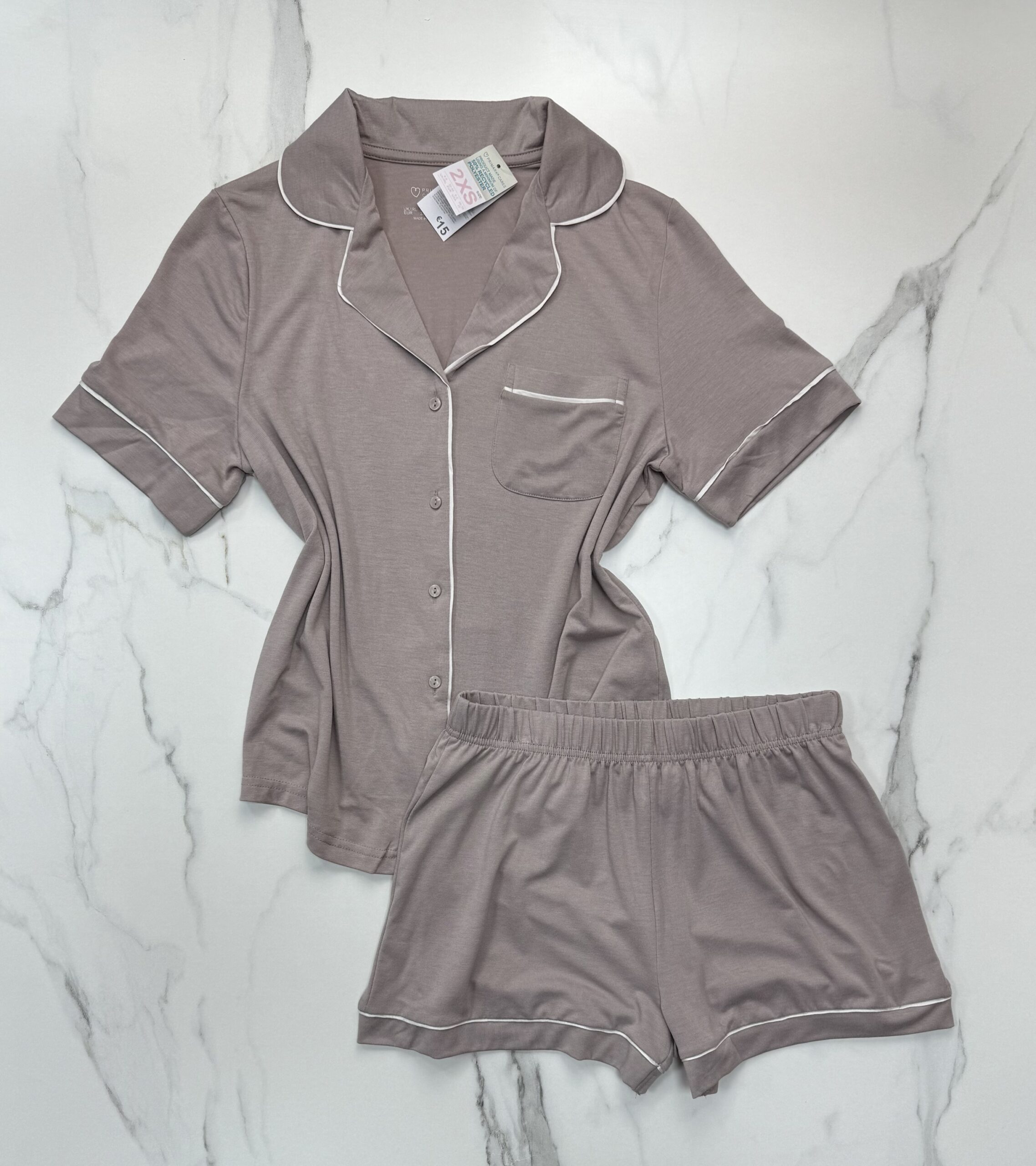 Pyjama boutonné short haut demi manche primark " Taupe "