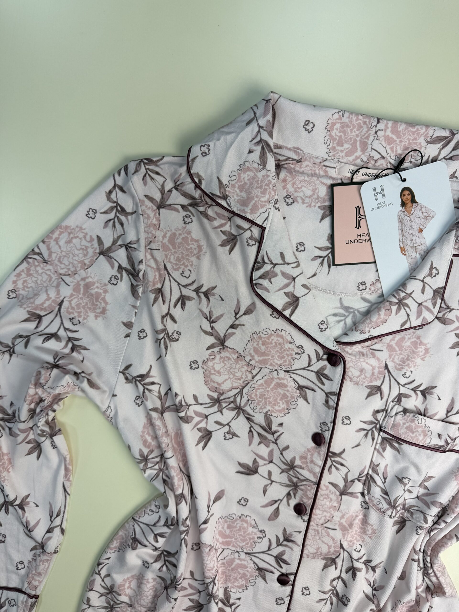 Pyjama manche longue boutonnée "Rose à fleurs" – Image 3