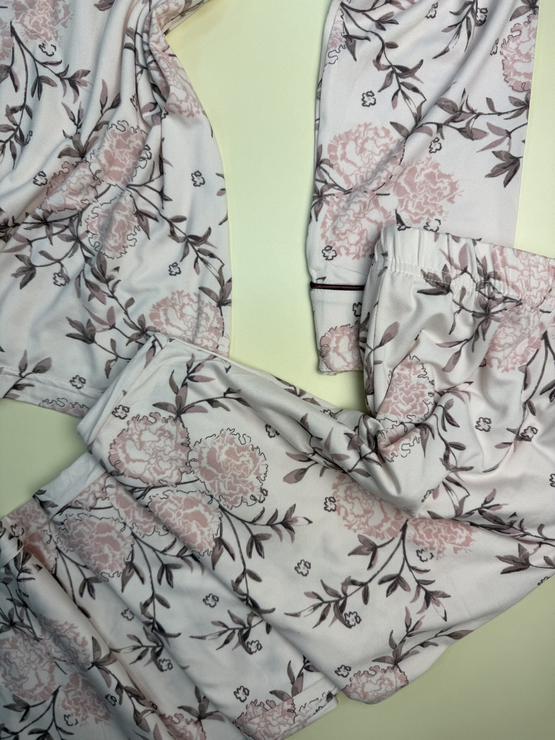 Pyjama manche longue boutonnée "Rose à fleurs" – Image 2