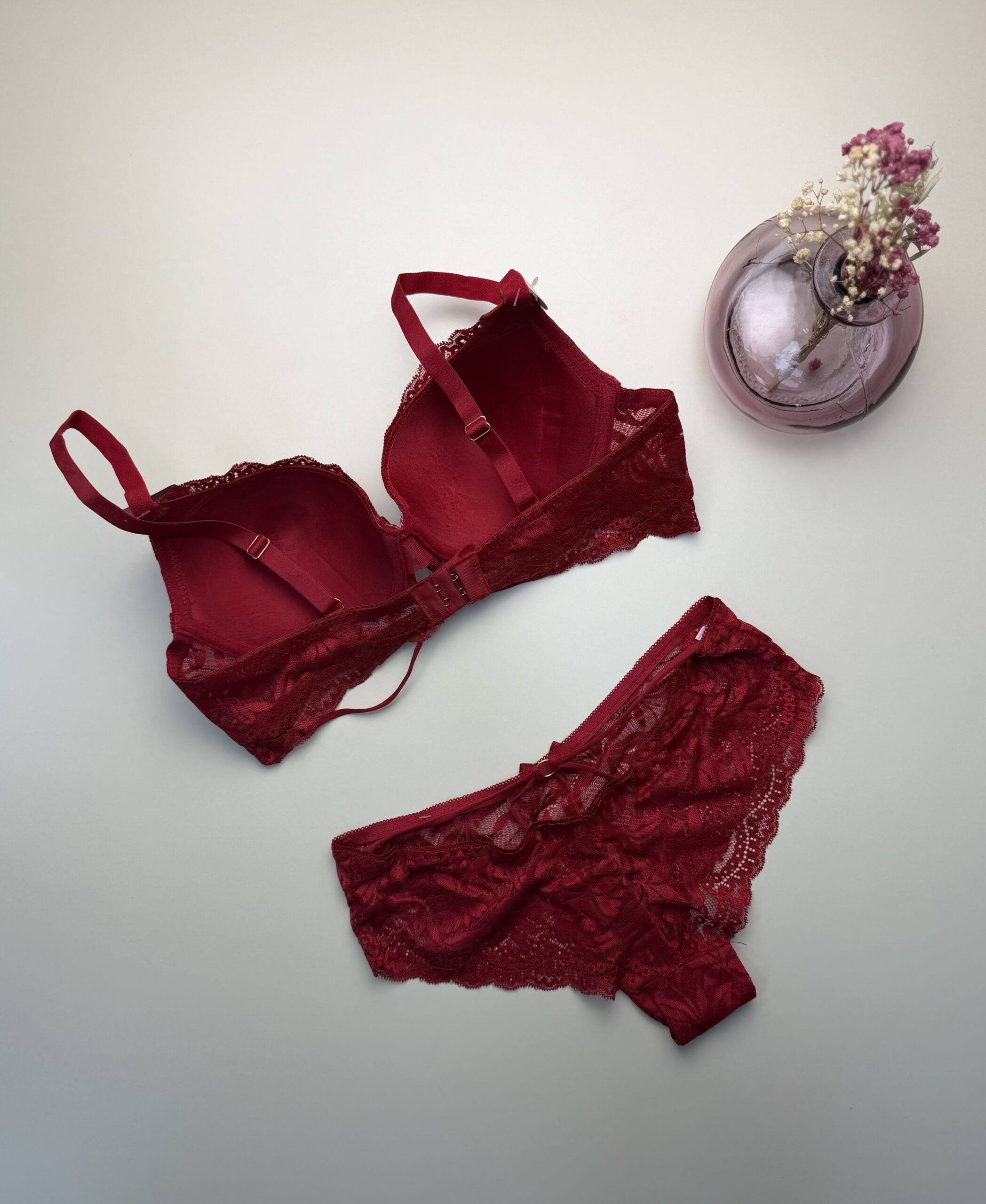 Ensemble 2 pcs - en dentelle - "Rouge" Push Up – Image 3