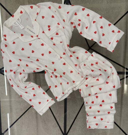 Pyjama manche longue boutonnée "coeur rouge"