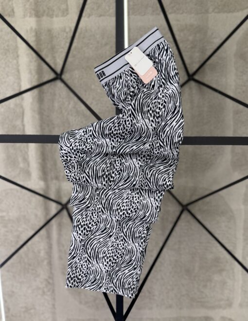 Bas de pyjama
 "Zebré"