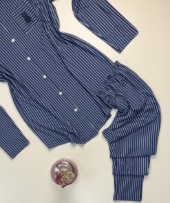 Alternative view of Pyjama boutonné à rayures "Bleu"
