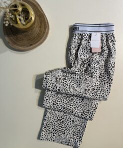 Bas de pyjama
 "Leopard"