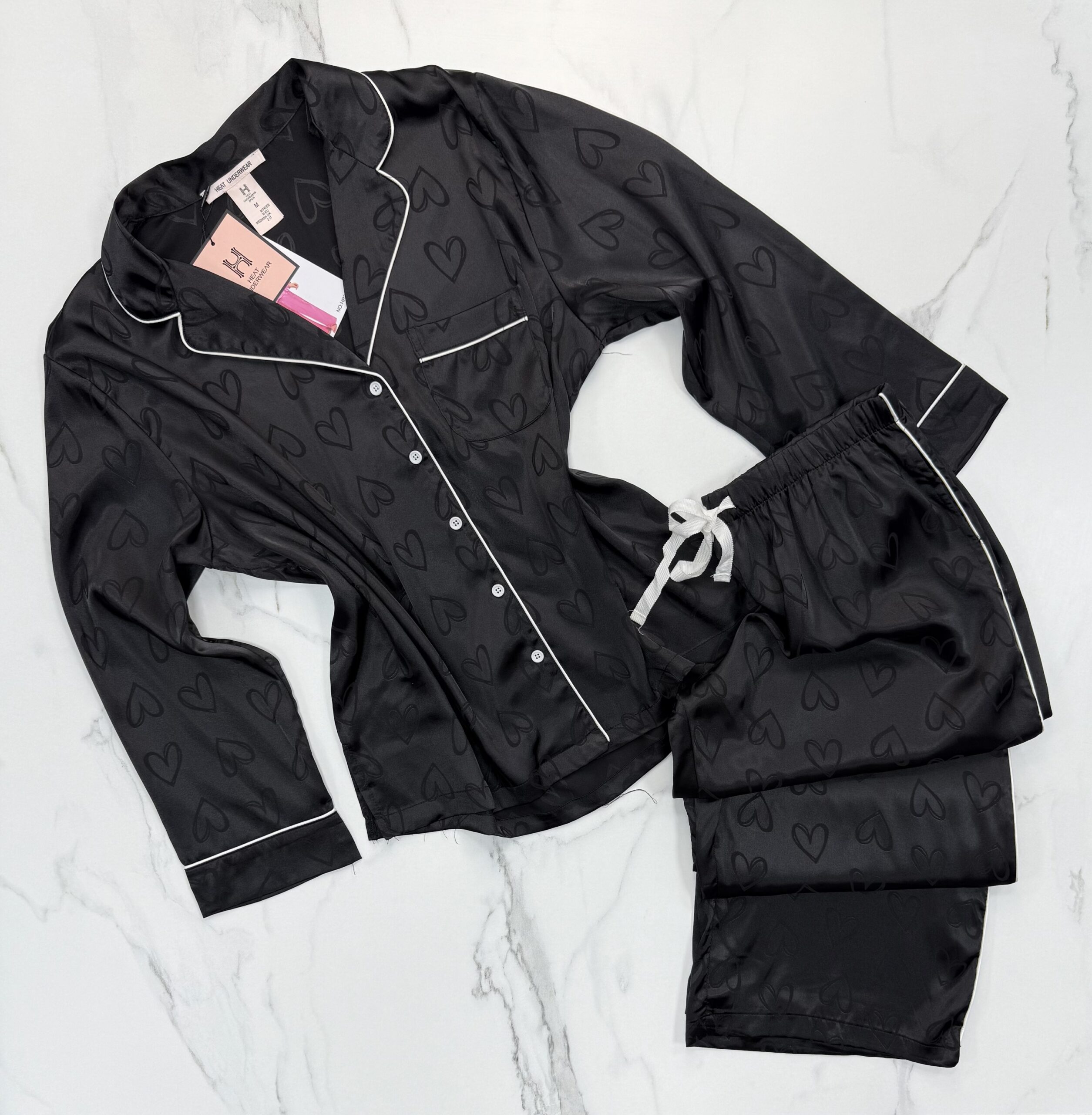 Pyjama boutonnée en satin "Noir"