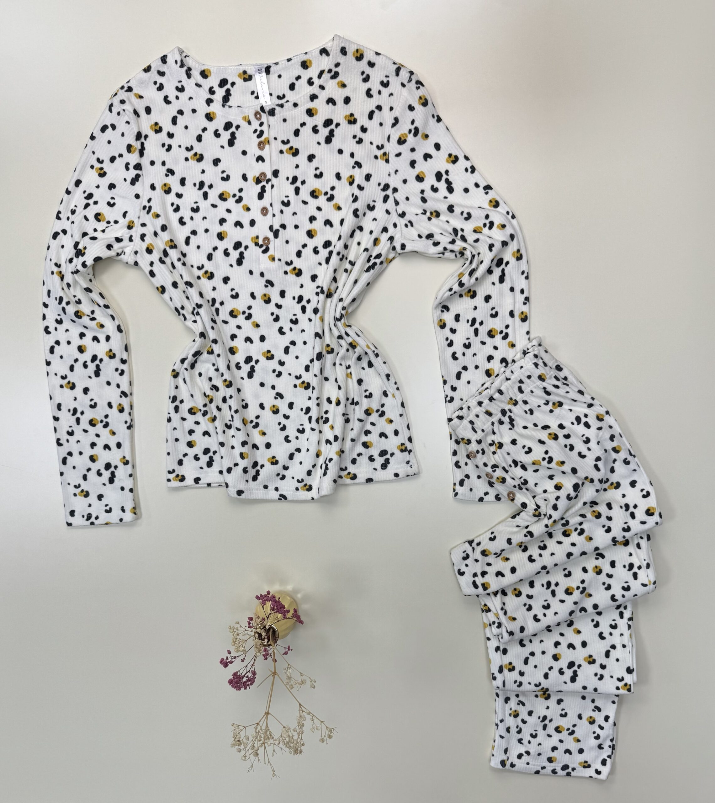 Pyjama pantalon haut manche longue " Blanc cassé " – Image 2