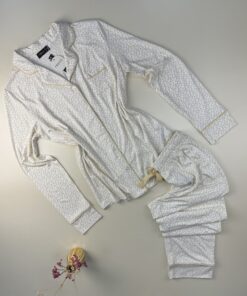 Pyjama pantalon haut manche longue boutonné  " Blanc cœur jaune  "