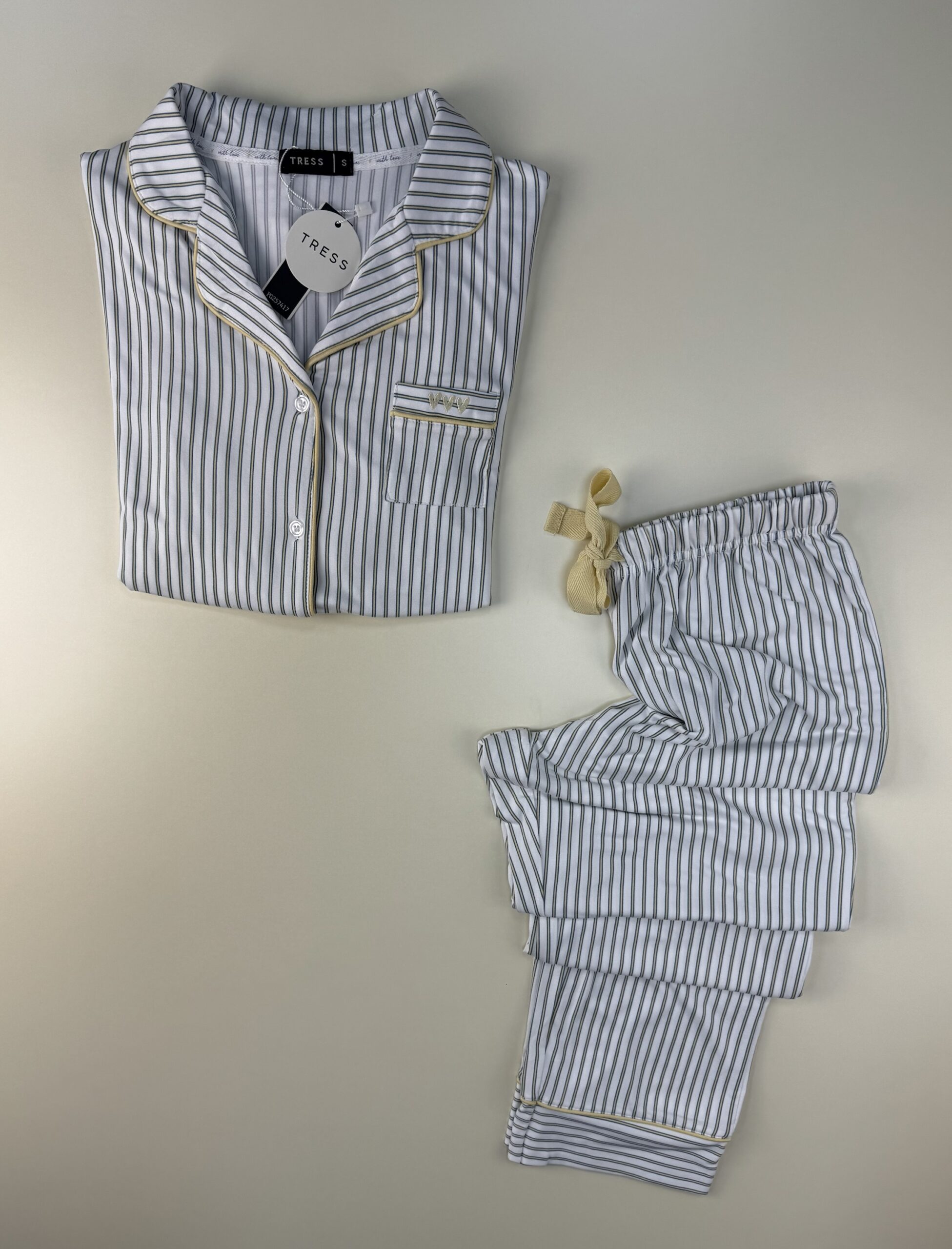 Pyjama pantalon haut manche longue boutonné  " Blanc à rayures  " – Image 2