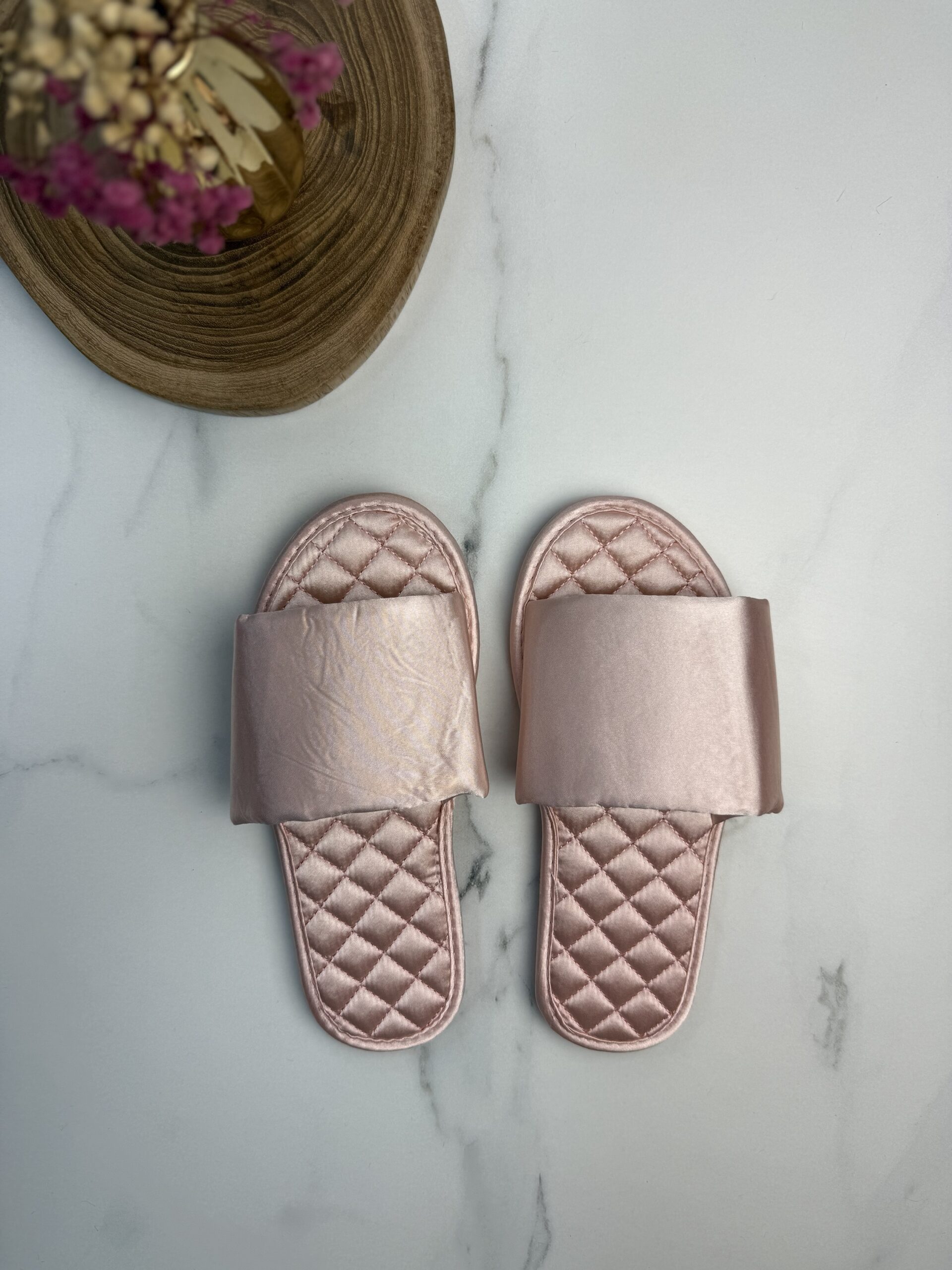 Pantoufle en satin " Rose " – Image 2