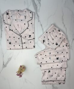 Alternative view of Pyjama boutonné en satin " Rose "