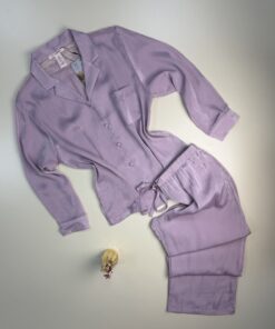 Pyjama boutonné en satin " Mauve "
