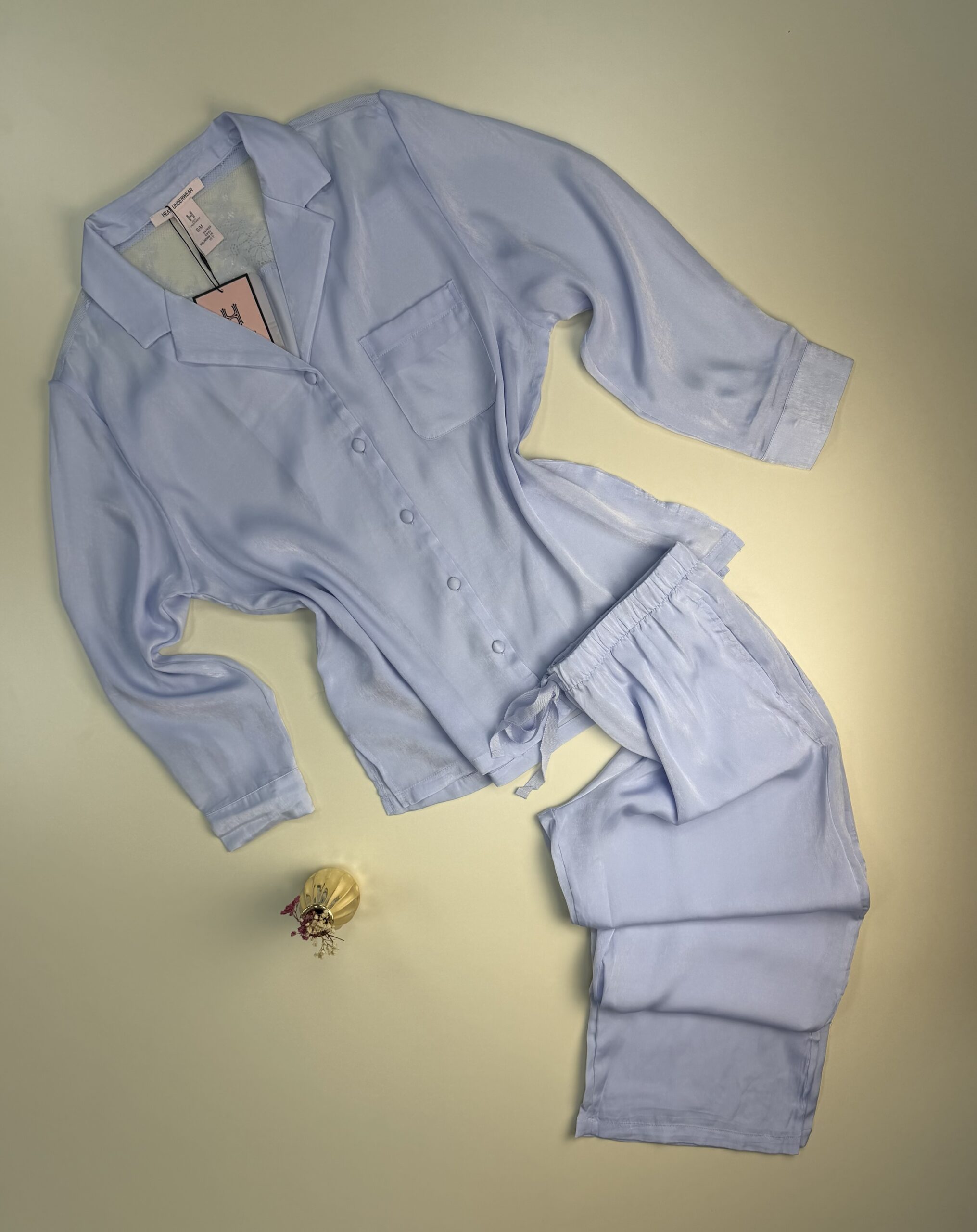 Pyjama boutonné en satin " Bleu "