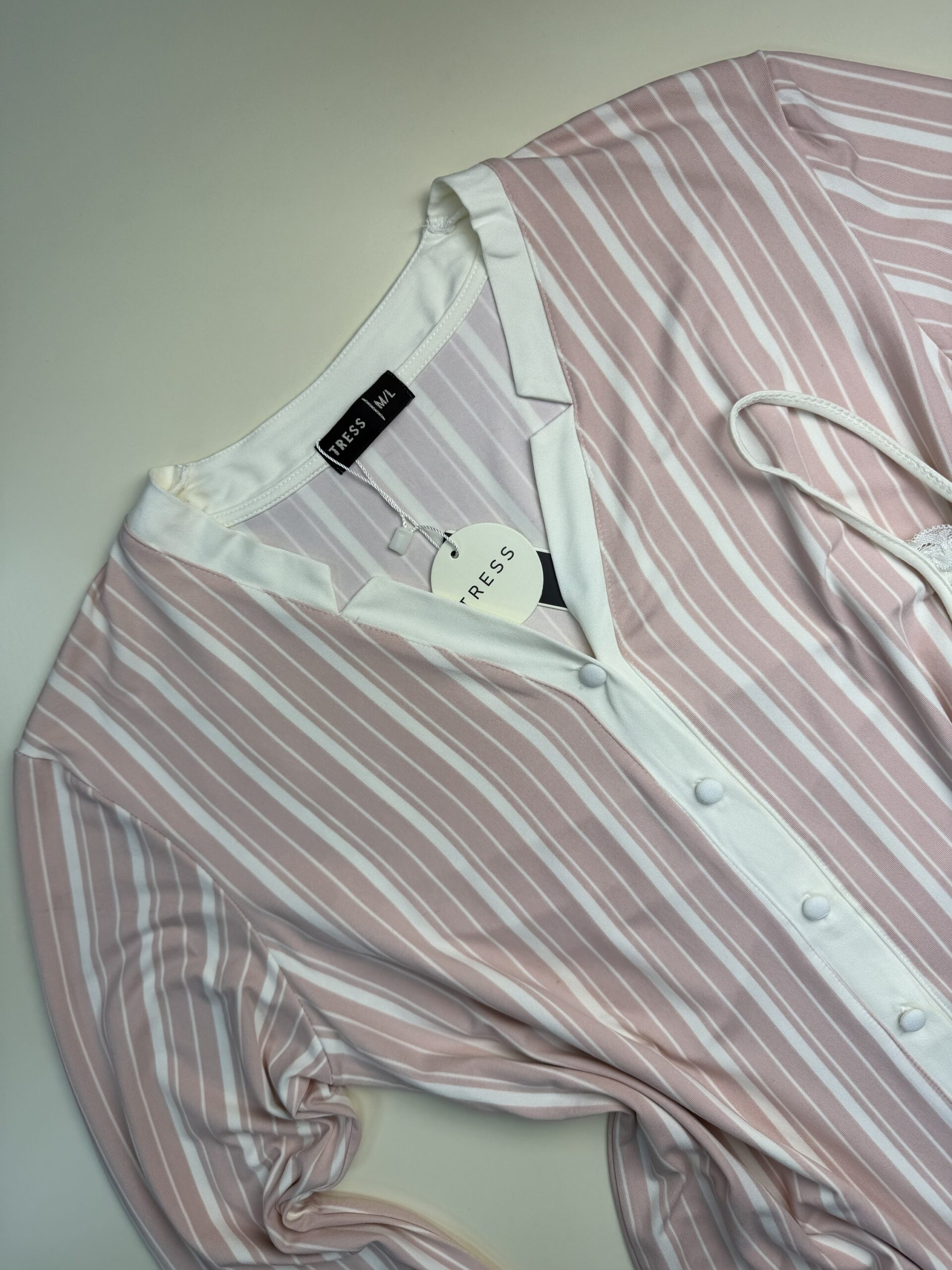 Pyjama 3pcs boutonné " Rose à rayures " – Image 4