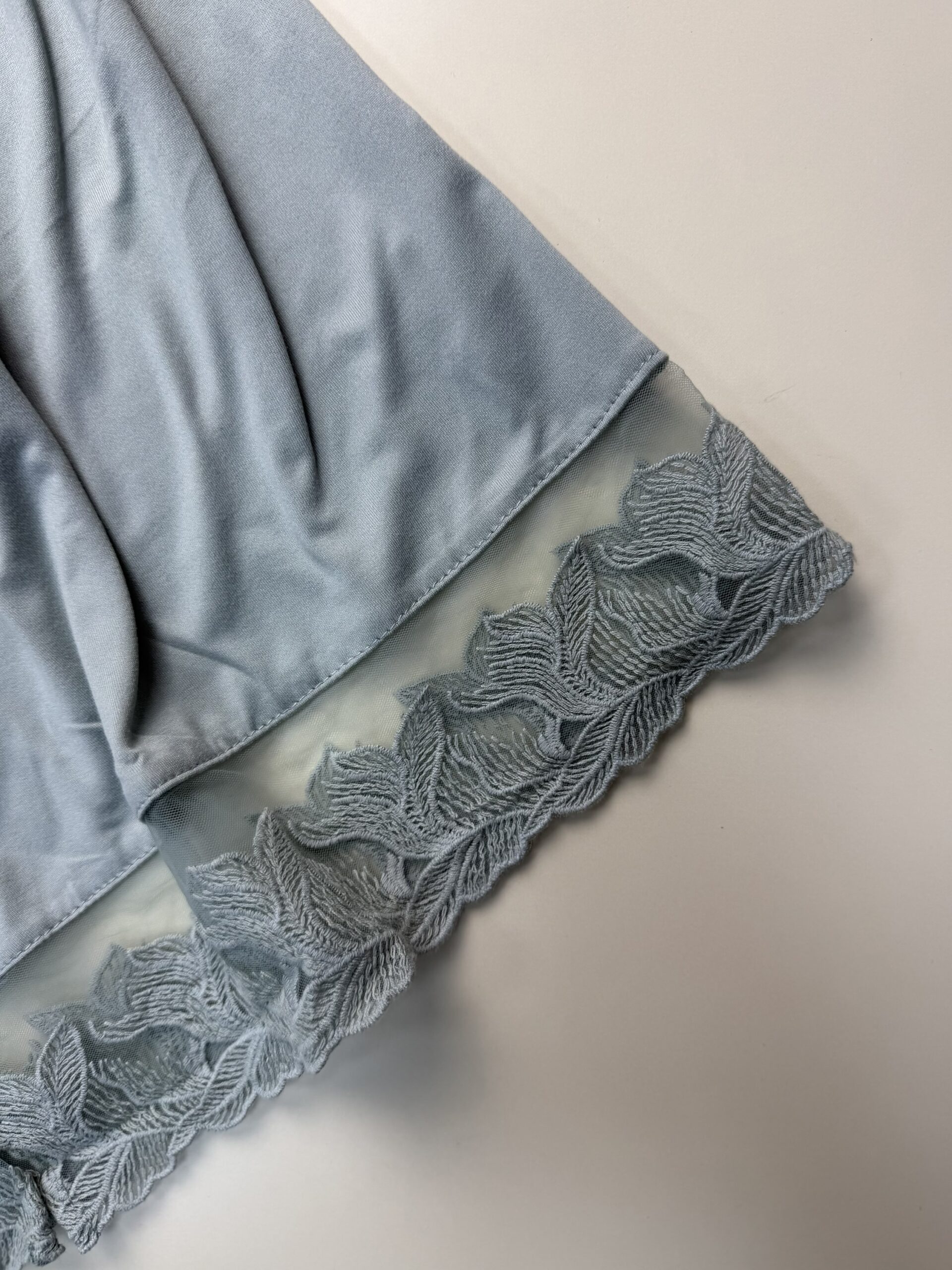 Chemise de nuit boutonné " Vert " – Image 3