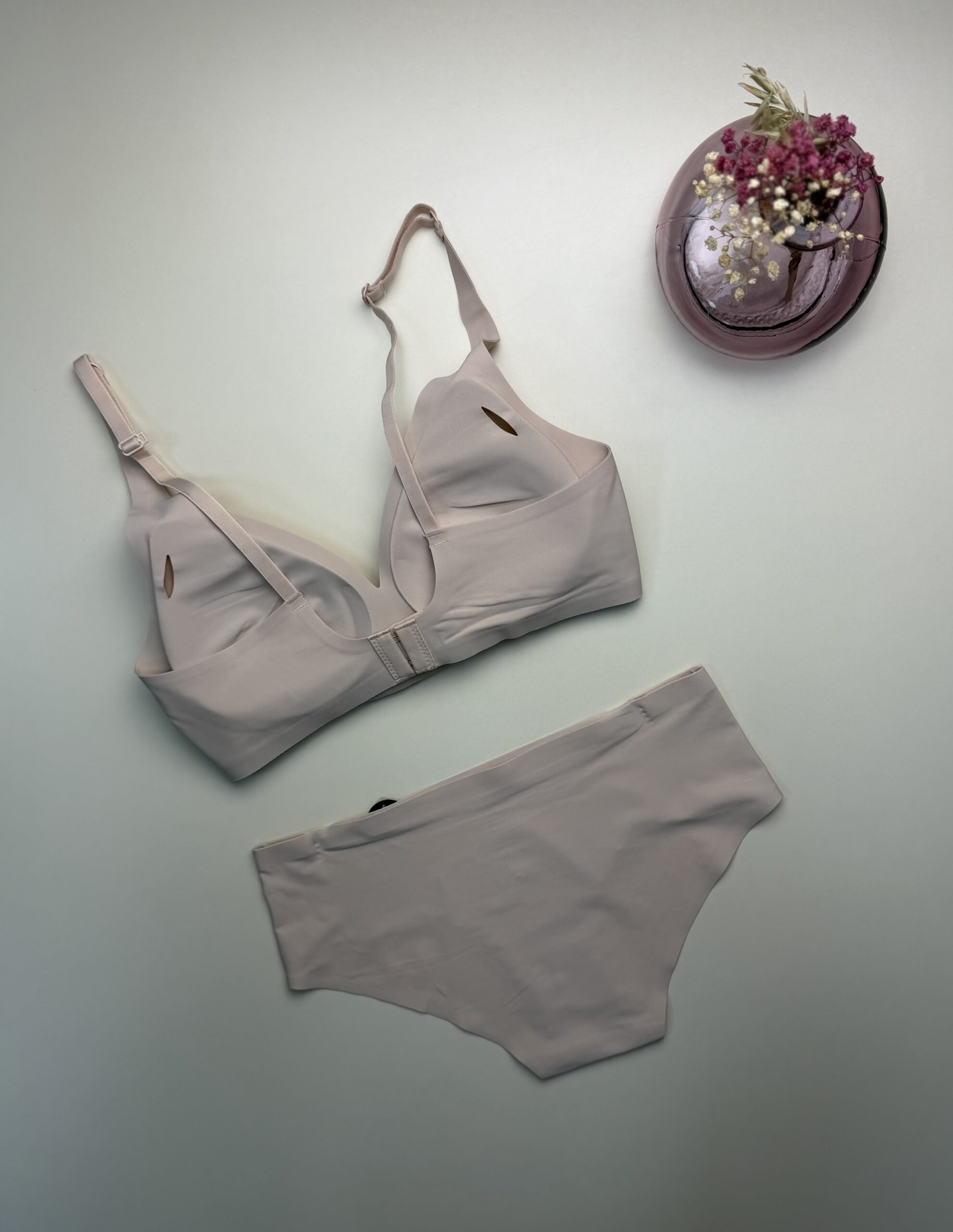 Ensemble 2pcs -TRESS- Invisible "Beige" – Image 2