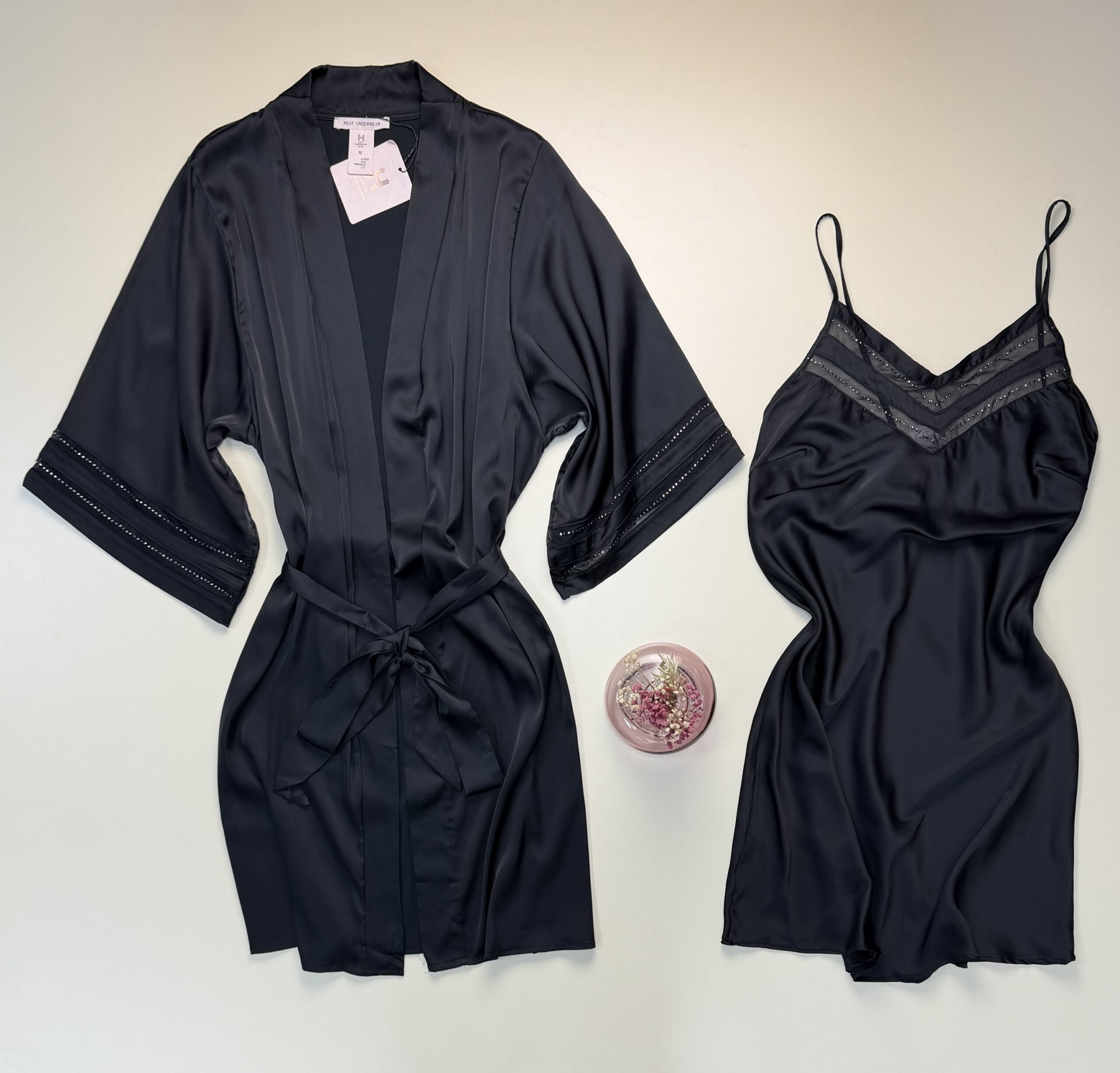 Ensemble nuisette peignoir en satin " Noir " – Image 2