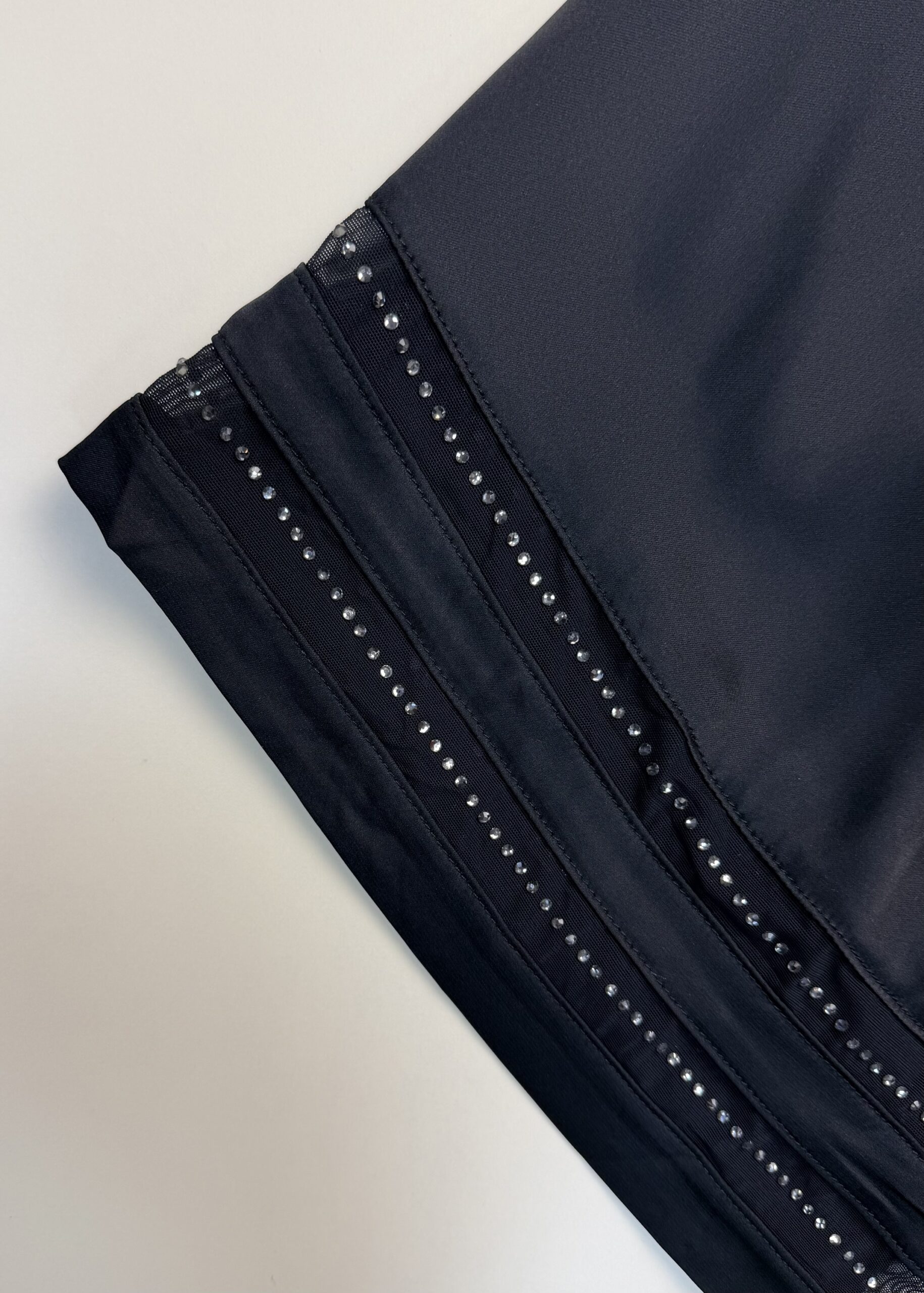 Ensemble nuisette peignoir en satin " Noir " – Image 4