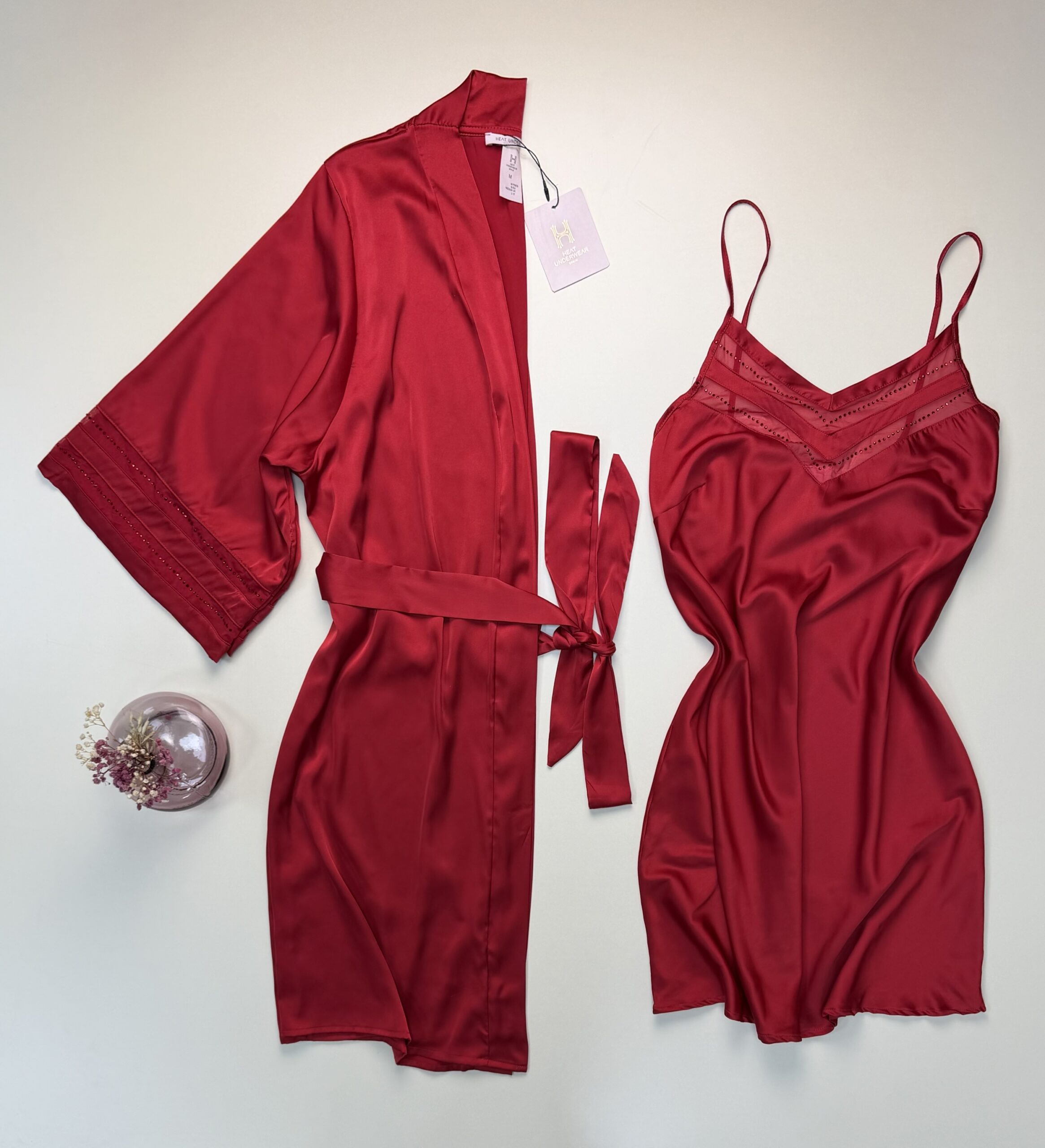 Ensemble nuisette peignoir en satin " Rouge "