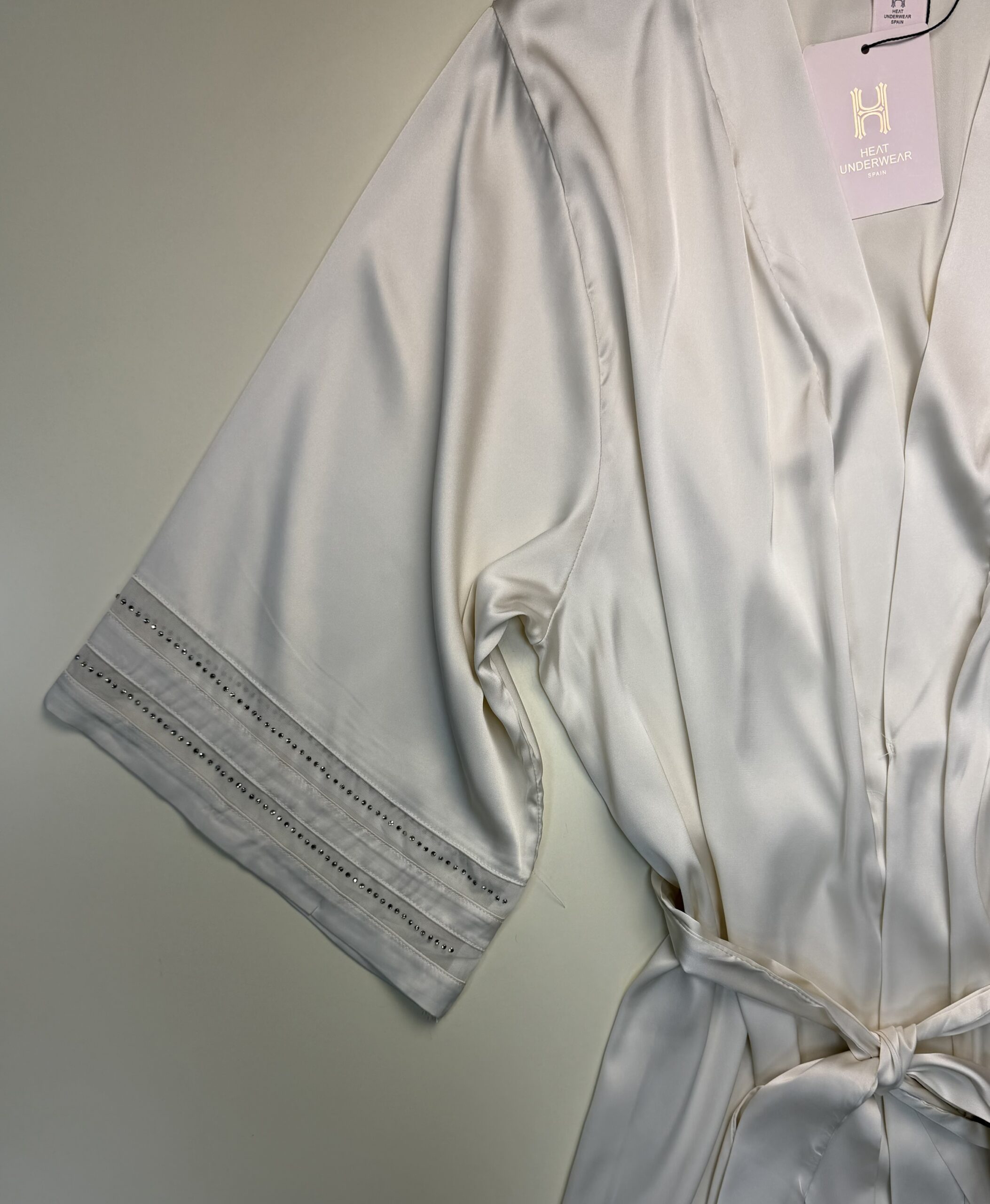 Ensemble nuisette peignoir en satin " Blanc cassé " – Image 3