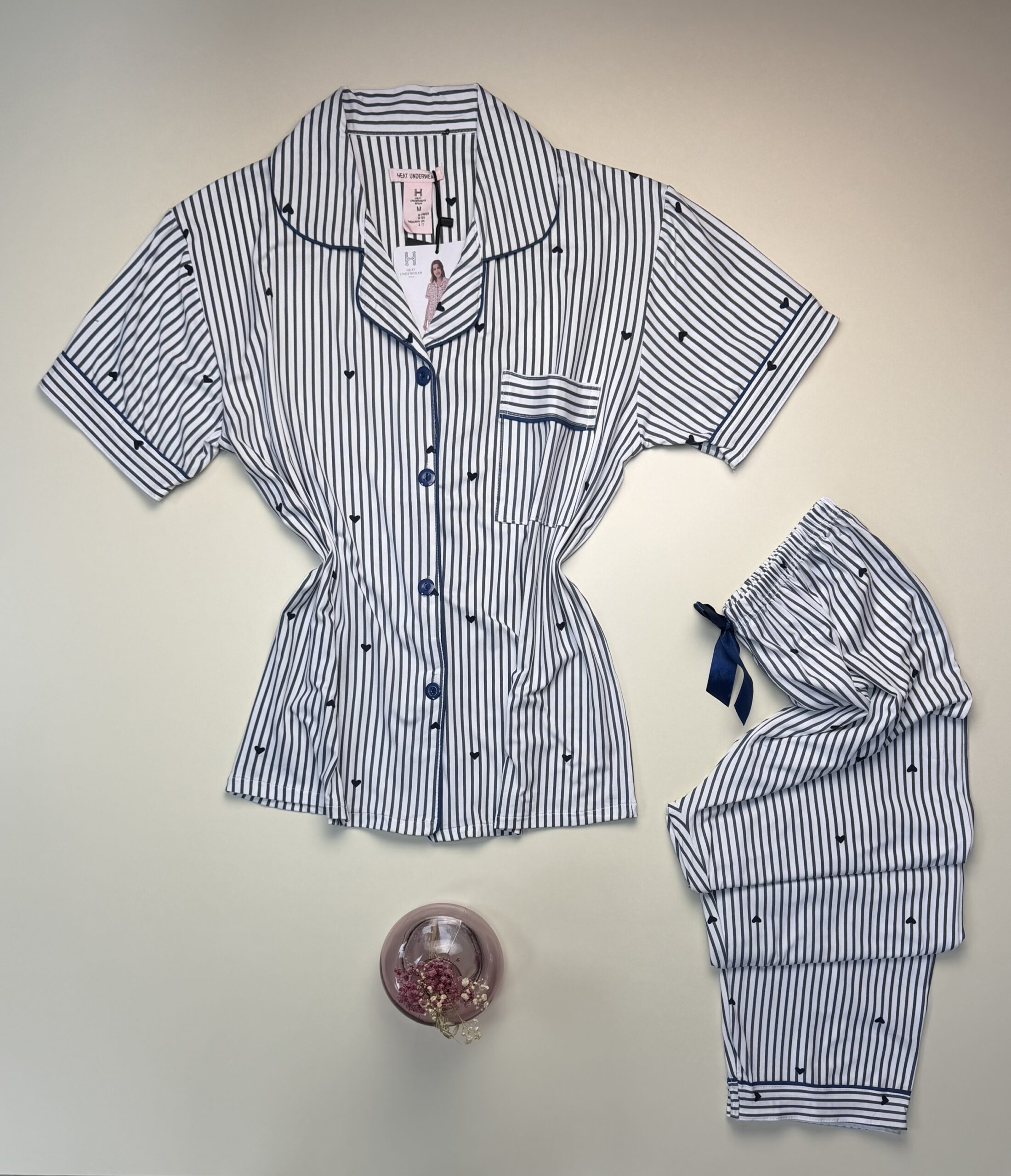 Pyjama boutonné haut demi manche H " Bleu à rayures " – Image 2