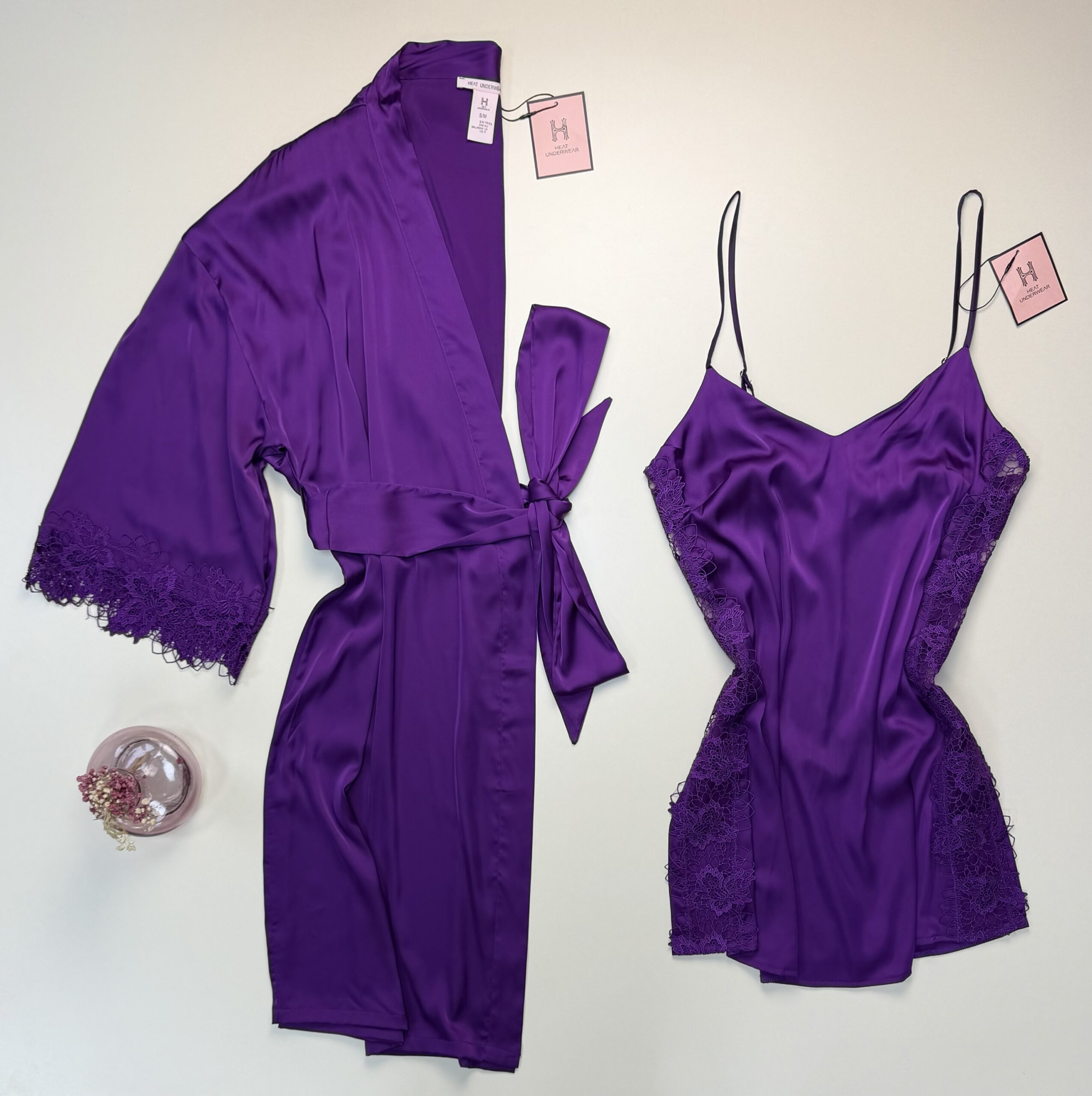 Nuisette peignoir long en satin " Violet "