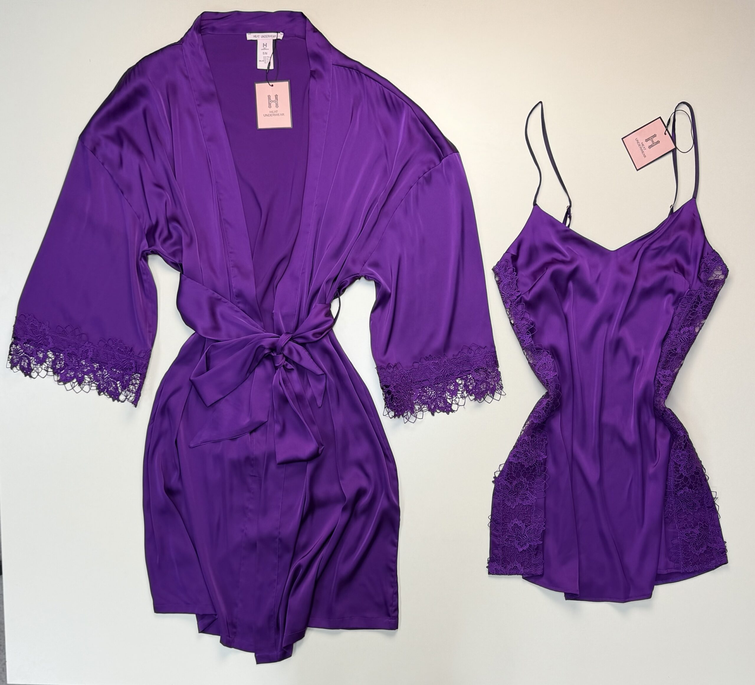 Nuisette peignoir long en satin " Violet " – Image 2