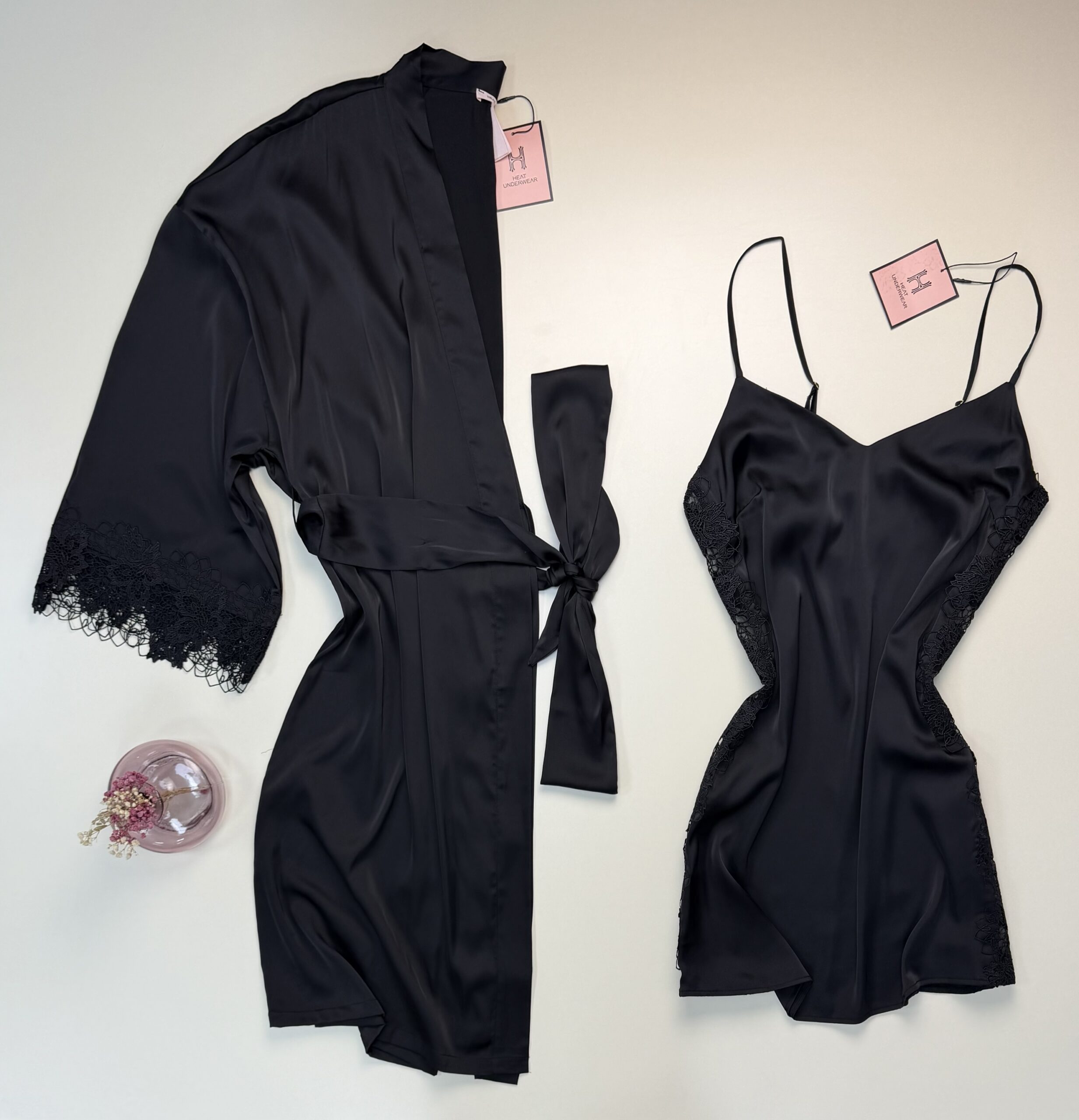 Nuisette peignoir long en satin " Noir"