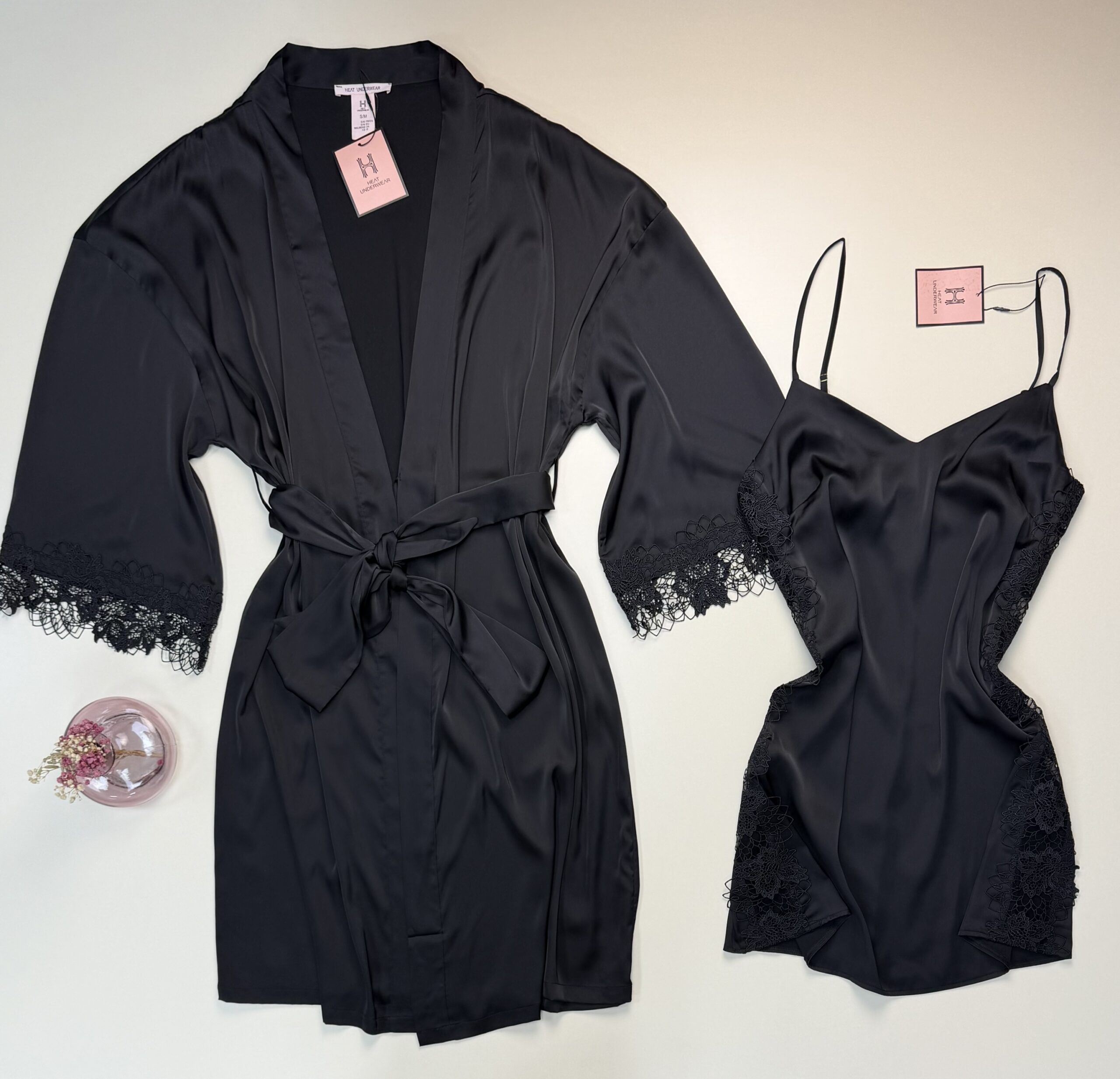 Nuisette peignoir long en satin " Noir" – Image 2