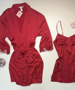 Alternative view of Nuisette peignoir long en satin " Rouge "