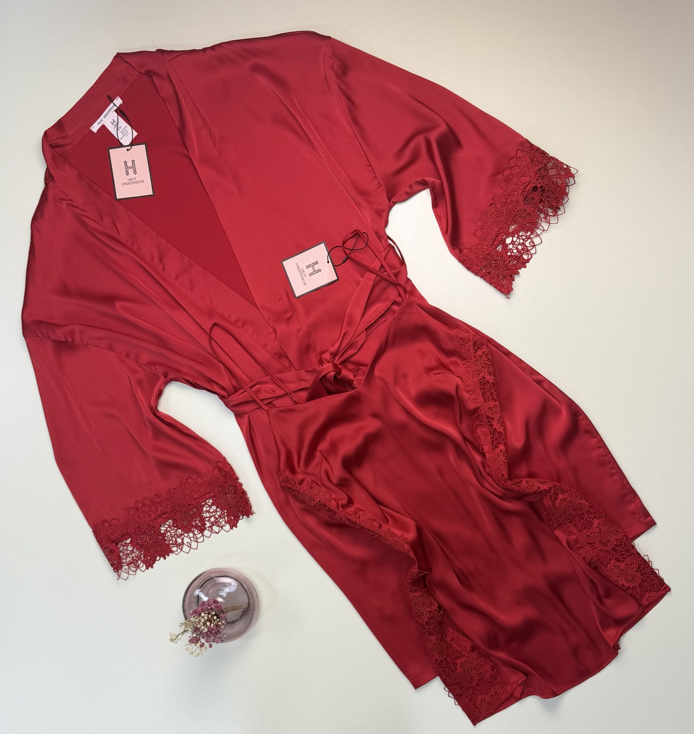 Nuisette peignoir long en satin " Rouge " – Image 5