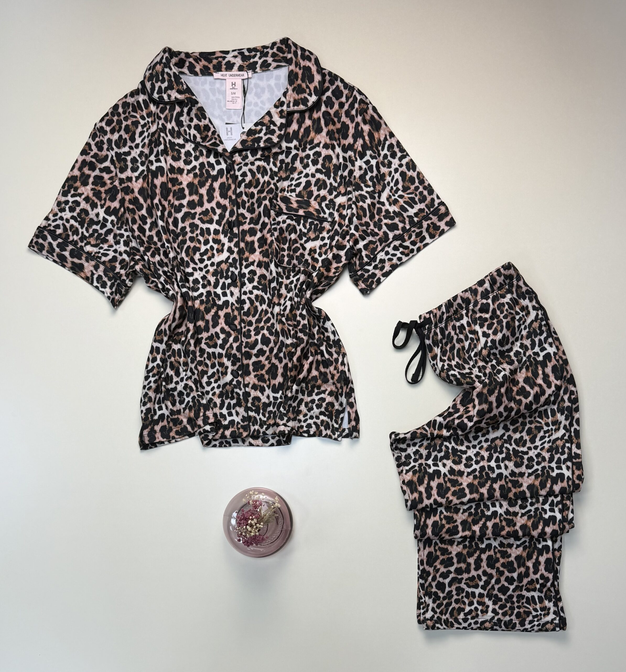 Pyjama boutonnée haut demi manche -H- " Léopard " – Image 2